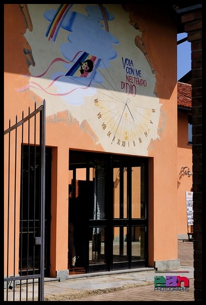 La meridiana sulla casetta di Domenico Savio