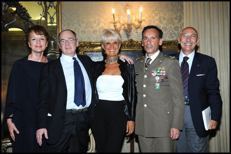 Dott.ssa Claudia Buccellati, Avv. Luigi Prisco, Dott.ssa Gabriella Salini, Generale di Brigata Antonio Pennino, Comandante l’Esercito Militare Lombardia e Generale di Brigata (ris.) Giovanni Fantasia