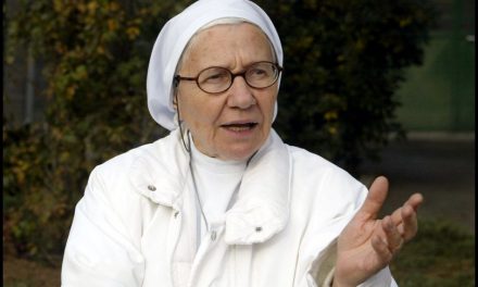 SUOR GIULIANA GALLI, LA SORELLA CHE SFIDA LA FINANZA CATTIVA-ROLANDI Luca