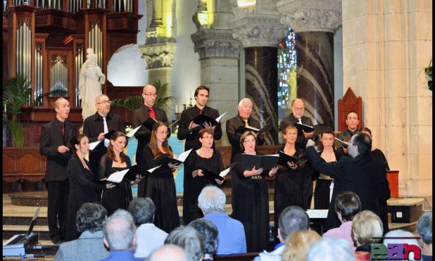 UN CORO CHE CANTA CON IL CUORE-FERRARO Gianni