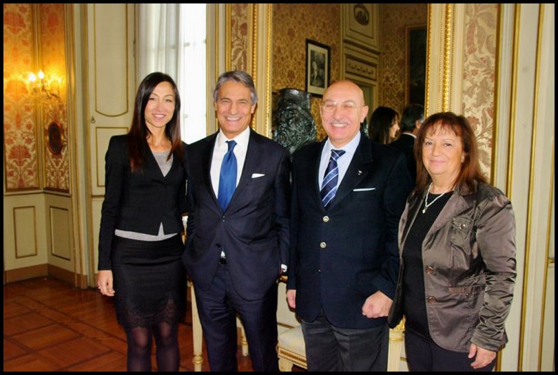 I Dirigenti della Brochs Brothers con il Pres. Ass. Amici di Palazzo Cusani Gen. Giovanni Fantasia e Principia Bruna Rosco