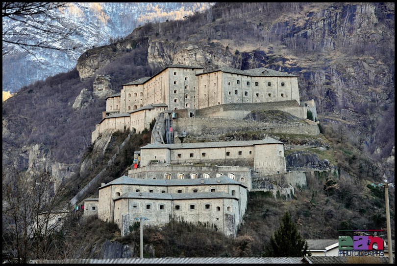 VALLE D’AOSTA PERLA HOLLYWOODIANA-TALARICO Davide