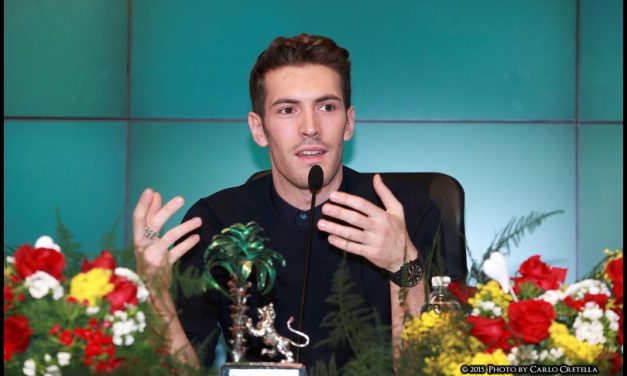 GIOVANNI CACCAMO INCANTA CON LA SUA GRANDE VOCE-Martina BIANCO