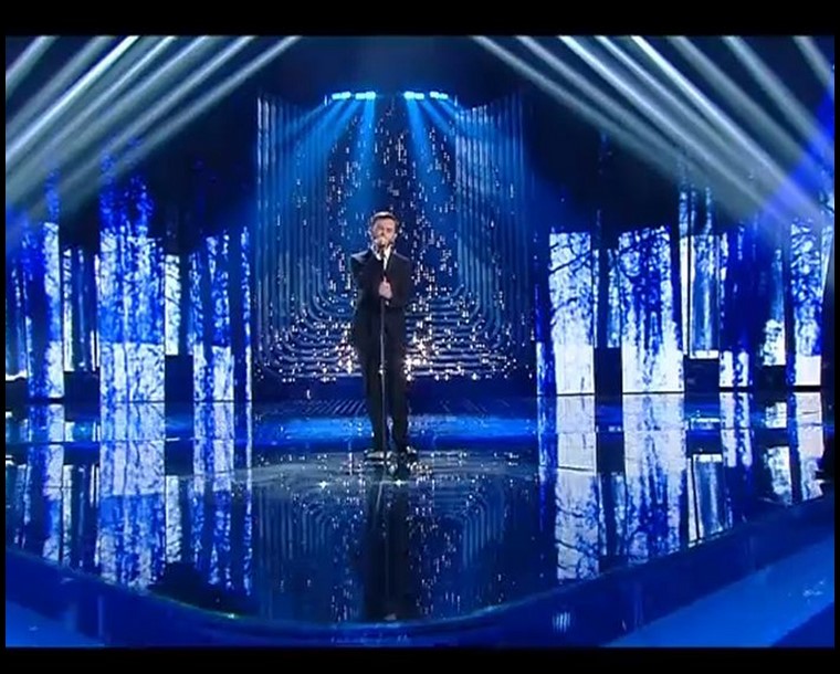 SANREMO 2016: PRIMA SERATA FRA TRADIZIONE E CAMBIAMENTO – Silvia TERRIBILE