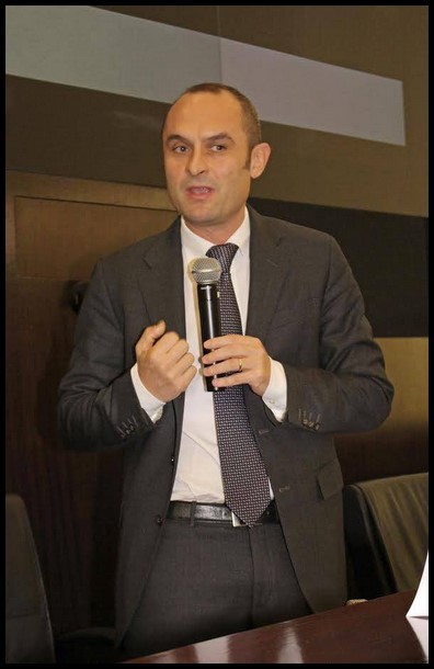 “IL ROSA E IL GRIGIO”, UNA SFIDA PER GIOVANI DONNE – Samantha MARCELLI