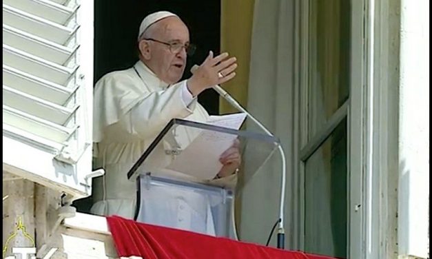 IL PAPA: “LA PREGHIERA È IL PRINCIPALE ‘STRUMENTO DI LAVORO’ NELLE NOSTRE MANI!” – Luca MARCOLIVIO