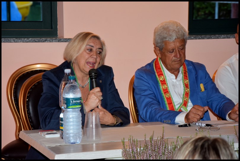 L’ORDRE INTERNATIONAL DES ANYSÉTIERS A VIVERONE PER BENEFICENZA – Krizia RIBOTTA