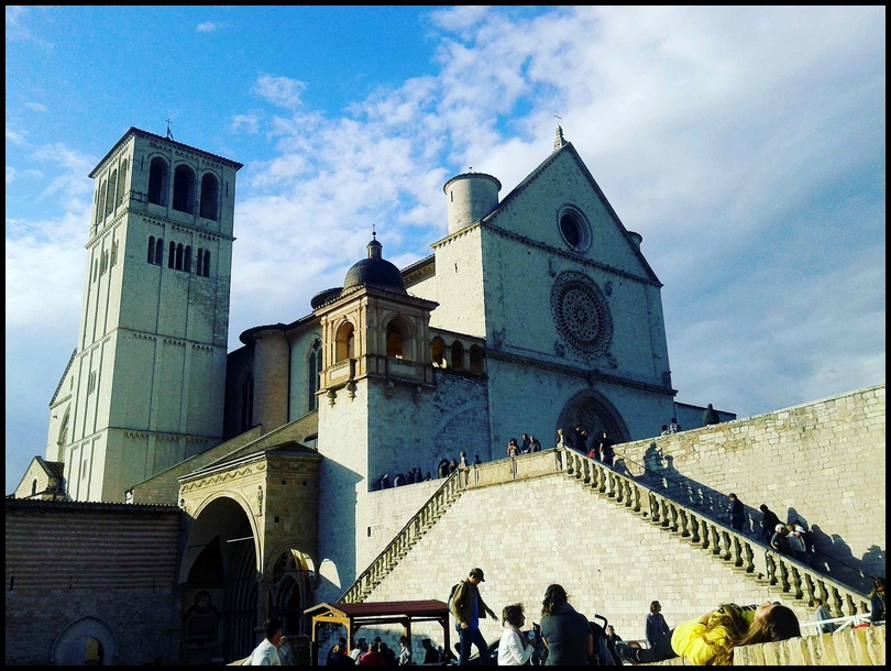 VEDERE, COMPRENDERE, NARRARE: MEDIA E MINORI – Benedetta GRENDENE