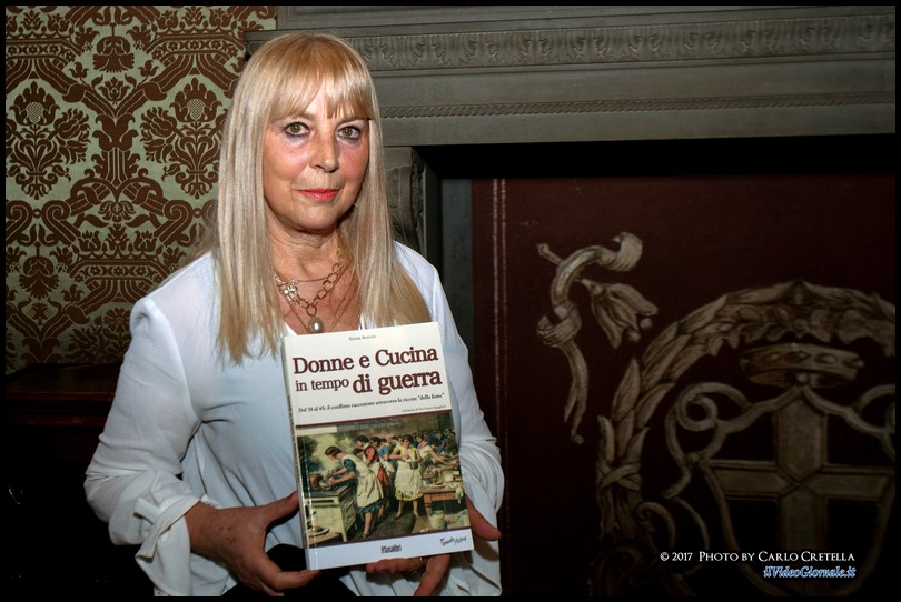 L’ITALIA DEL POCO E SENZA – Emanuela TERRACINA